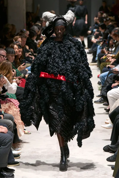 Look 12